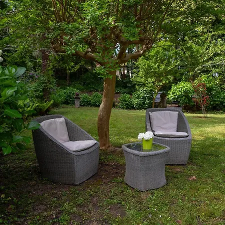 Demeure De Charme Pour 9 Personnes Holiday home Sainte Marie de Gosse