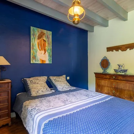Demeure De Charme Pour 9 Personnes Holiday home Sainte Marie de Gosse