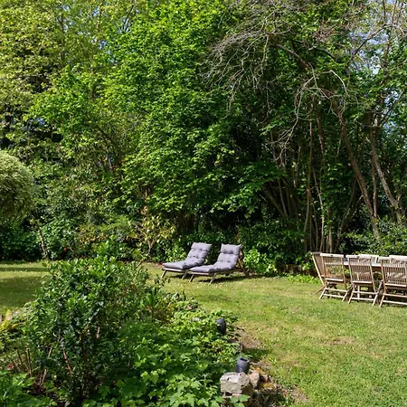 Demeure De Charme Pour 9 Personnes Holiday home Sainte Marie de Gosse