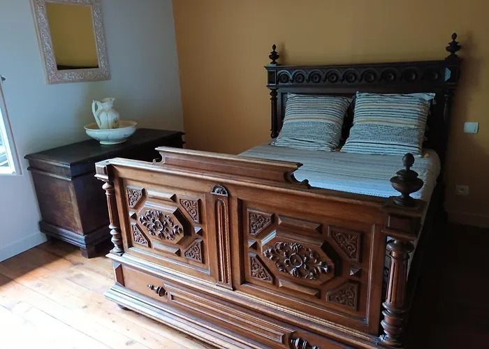 Demeure De Charme Pour 9 Personnes Holiday home Sainte Marie de Gosse