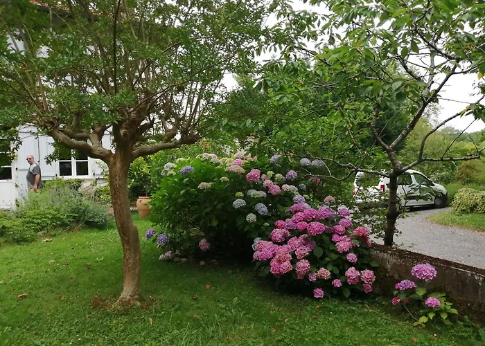 Demeure De Charme Pour 9 Personnes Holiday home *